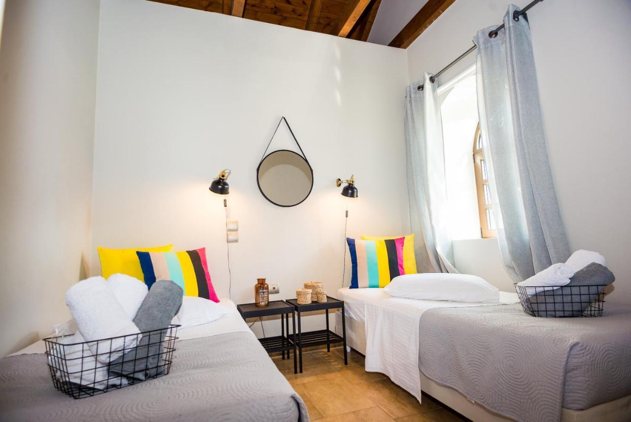 Filon Ktima Beachfront Upscale Villa Karavádhos エクステリア 写真