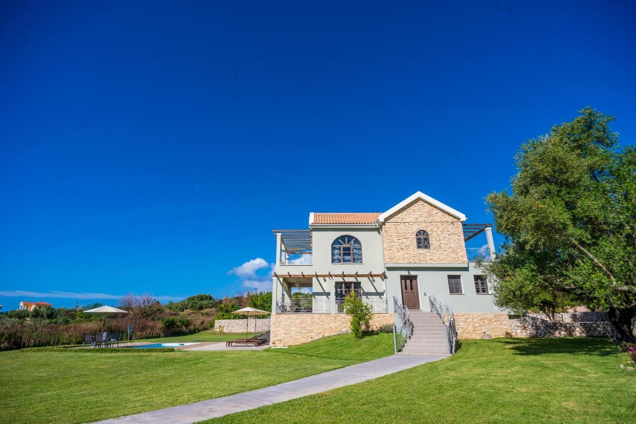 Filon Ktima Beachfront Upscale Villa Karavádhos エクステリア 写真