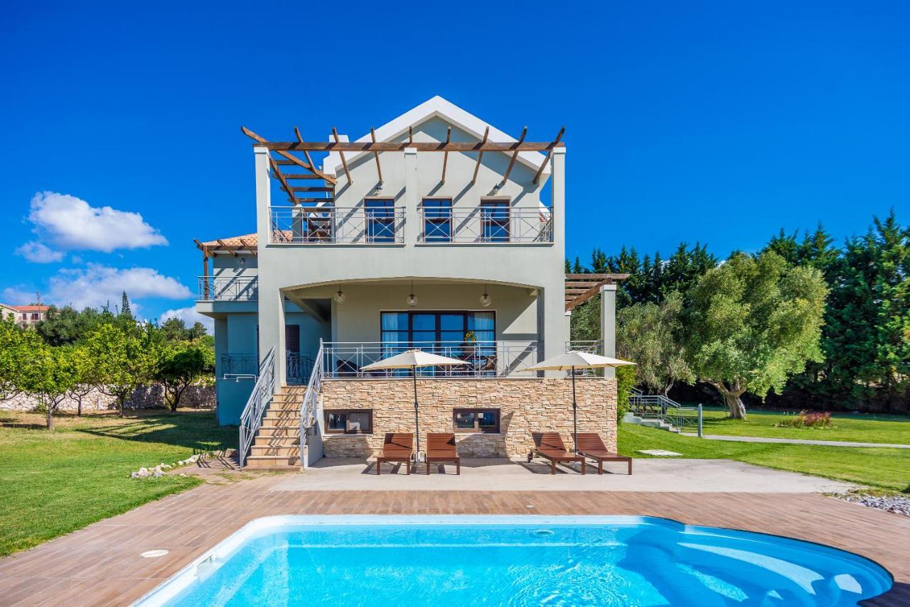 Filon Ktima Beachfront Upscale Villa Karavádhos エクステリア 写真