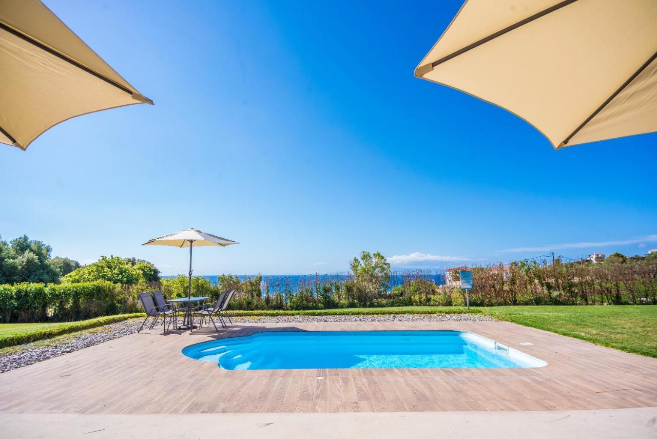 Filon Ktima Beachfront Upscale Villa Karavádhos エクステリア 写真