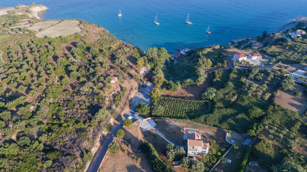 Filon Ktima Beachfront Upscale Villa Karavádhos エクステリア 写真